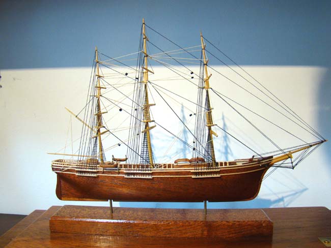 A fine late 20th century Cased Miniature Scale Model of the Clipper Ship "Flying Fish" built in 1851 — image 2